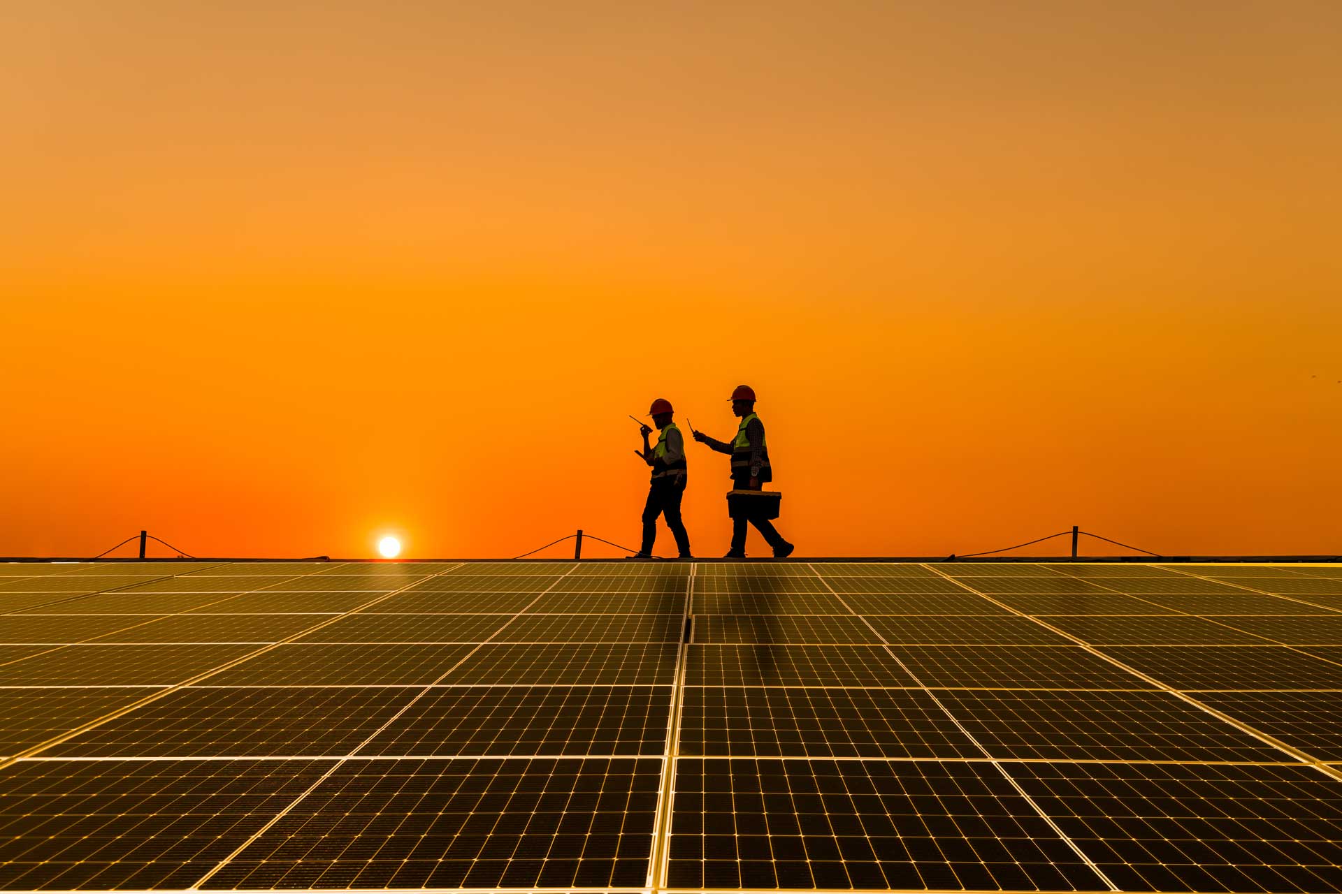 Pannelli solari fotovoltaici installati su un tetto a Pescara